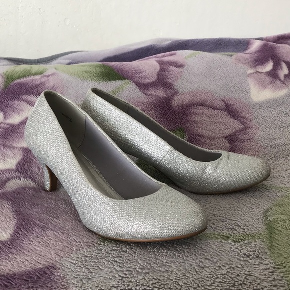 Dream Paris Round Toe Low Heel Pumps - Picture 4 of 12